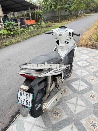 Honda Air Blade 2012 trắng xám
