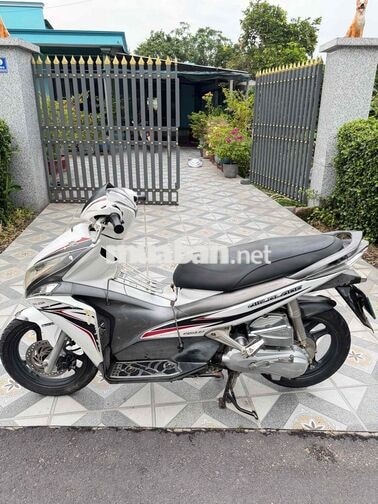 Honda Air Blade 2012 trắng xám