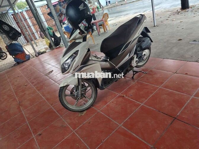 Suzuki Impulse 2022 4646 km trắng nâu