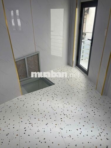 Nhà căn góc 2 mặt tiền - Bến Vân Đồn Q4- 3 tầng - nhỉnh 1 tỷ.