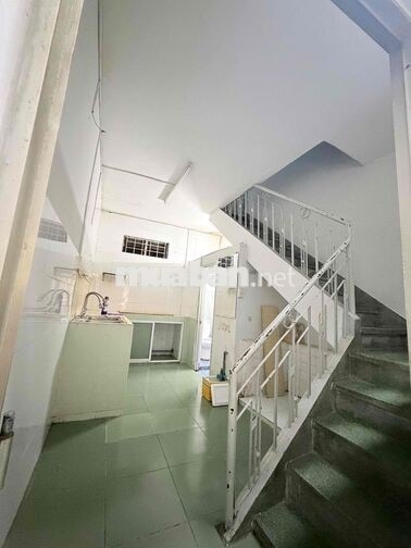 Nhà 3 Tầng-Hẻm Xe Hơi Thông Thoáng