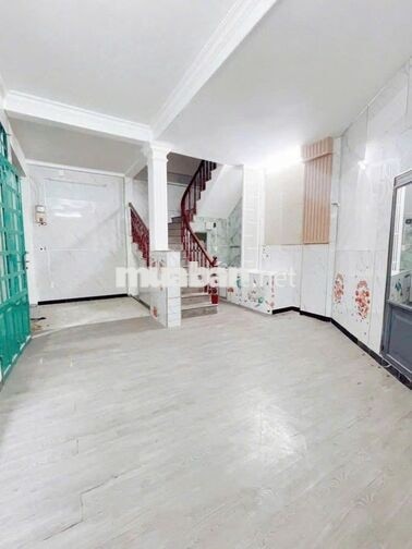 Cho thuê nhà ngay Bệnh Viện Hoàn Mỹ Phan Xích Long 7,5m 3 lầu, 18 TR 