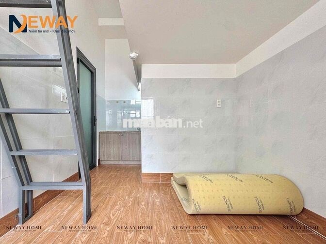 PHÒNG CỬA SỔ TRỜI THOÁNG MÁT NGAY CẦU VƯỢT HOÀNG HOA THÁM
