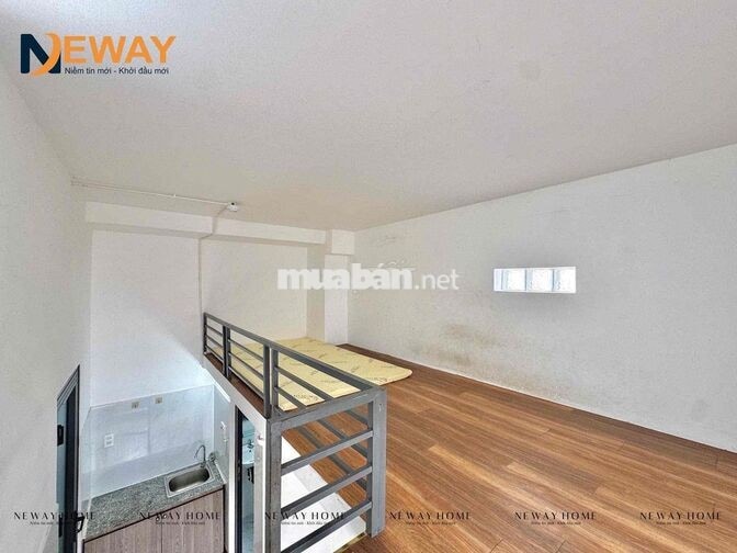PHÒNG CỬA SỔ TRỜI THOÁNG MÁT NGAY CẦU VƯỢT HOÀNG HOA THÁM