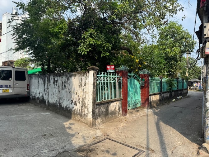 Cần bán gấp nhà Villa- phường Phước Long 