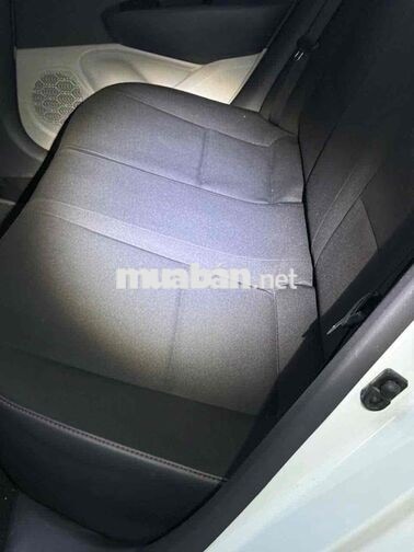 Hyundai Grand i10 2021 Sedan 1.2 mt base Trắng