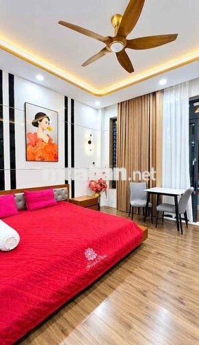 CHO THUÊ CĂN HỘ 1 PHÒNG NGỦ CÓ BAN CÔNG TRUNG TÂM NHA TRANG GIÁ 15 TRI