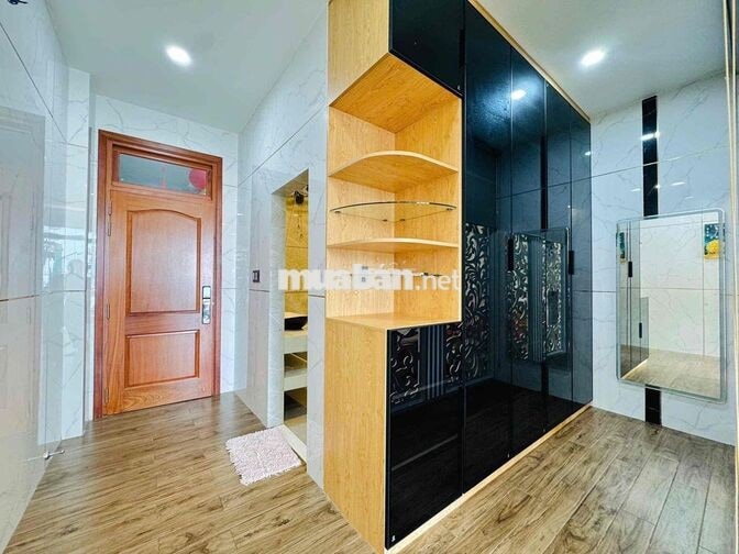 CHO THUÊ CĂN HỘ 1 PHÒNG NGỦ CÓ BAN CÔNG TRUNG TÂM NHA TRANG GIÁ 15 TRI