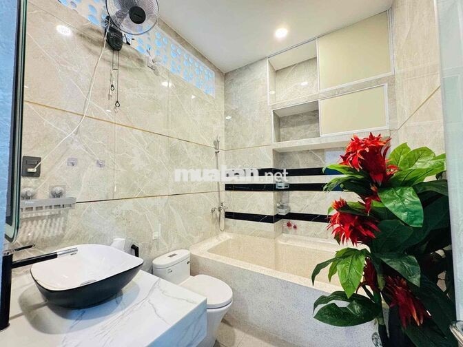 CHO THUÊ CĂN HỘ 1 PHÒNG NGỦ CÓ BAN CÔNG TRUNG TÂM NHA TRANG GIÁ 15 TRI