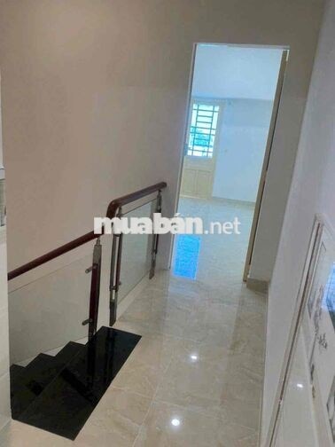 NHÀ MỚI ĐẸP(4X9M) LÊ NGÃ- TÂN PHÚ 3TẦNG 2PN 2VS 10tr