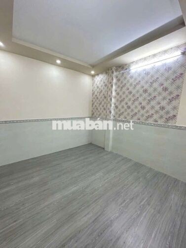 nhà mặt tiền nhánh ,vừa ở vừa kd , 1 lầu 3pn trêt suốt