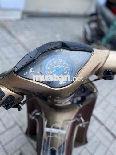 Honda Future 125 125cc màu Nâu vàng Fi