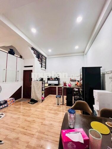 CHO THUÊ NHÀ 2 LẦU GIÁ RẺ HẺM ĐƯỜNG TCH 10 P. TÂN CHÁNH HIỆP Q12 