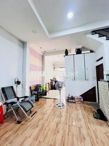 CHO THUÊ NHÀ 2 LẦU GIÁ RẺ HẺM ĐƯỜNG TCH 10 P. TÂN CHÁNH HIỆP Q12 