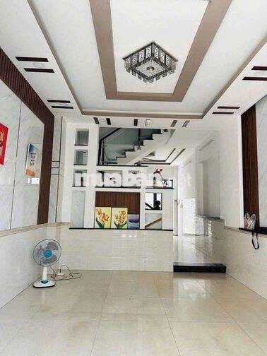 Cho Thuê Nhà MT Hẻm 10M Thông Lê Đức Thọ P.15(4x15m)-6PN5WC- Giá 18tr