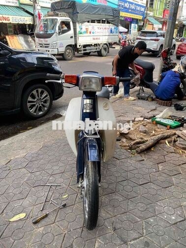 Xe máy Daelim Cub 50cc Xanh dương