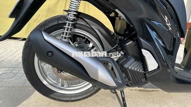 Honda SH 125 màu đen ( hỗ trợ góp )
