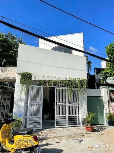 NHÀ MẶT TIỀN 3PN 2WC - NGAY CHÂN CẦU VƯỢT LINH XUÂN, THỦ ĐỨC