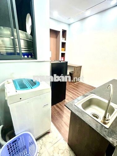 Cho  1 phòng ngủ, 1 phòng bếp, máy giặt riêng full nội thất giá 6tr8