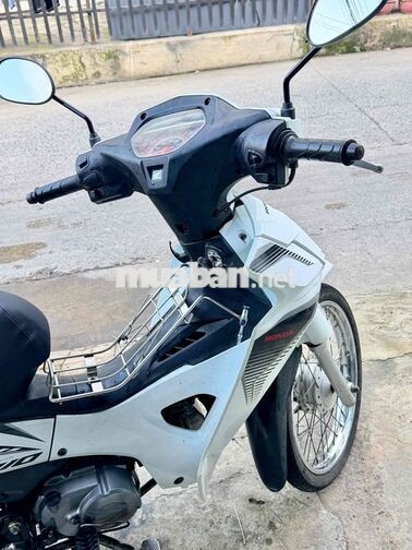 Honda Wave Blade 2017 màu trắng