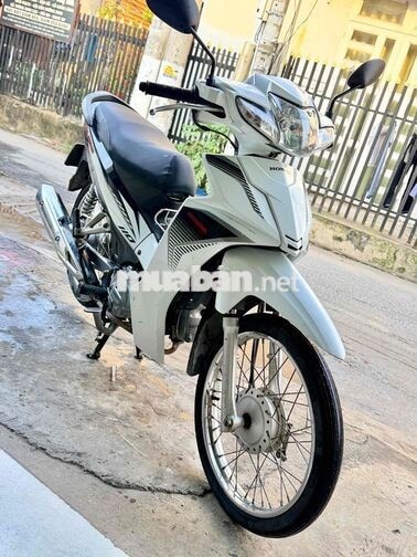 Honda Wave Blade 2017 màu trắng