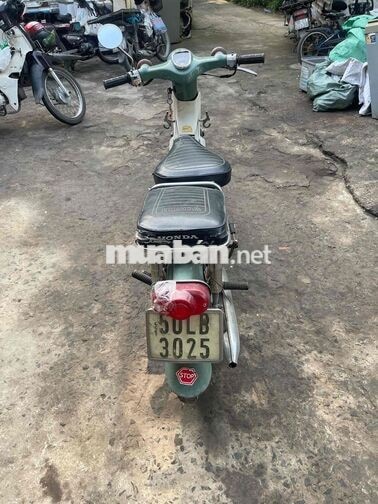 Honda Super Cub màu Xanh