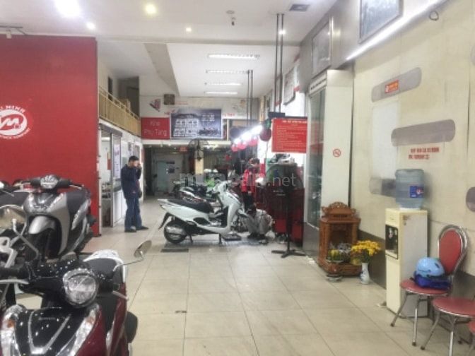 Sang nhượng cửa hàng bán xe máy hãng Honda 