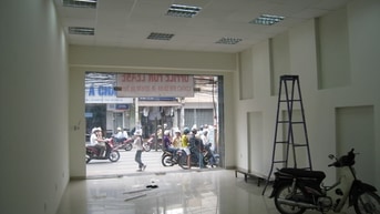 Nguyên căn 4 lầu 7 phòng ngù, 2 mặt tiền góc ngã tư giá thuê 0 đồng Nguyên căn 4 lầu 7 phòng ngù, 2 mặt tiền góc ngã tư giá thuê 0 đồng