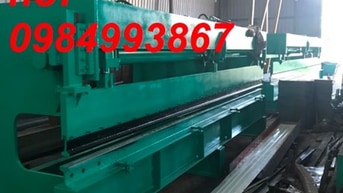 Máy Cán Tôn Máy Càn xà gồ máy xẻ tôn ....Hàng luôn sẵn Máy Cán Tôn Máy Càn xà gồ máy xẻ tôn ....Hàng luôn sẵn