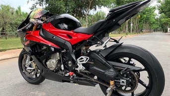 BMW S1000RR Nguyên Bản Cực Đẹp Leng keng BMW S1000RR Nguyên Bản Cực Đẹp Leng keng