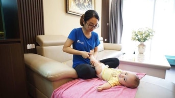 Tìm người giúp việc chăm bé gấp lương cao ăn ở lại Tìm người giúp việc chăm bé gấp lương cao ăn ở lại