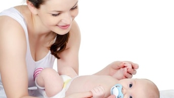 Tôi cần gấp giúp việc nhà, chính là chăm em bé Tôi cần gấp giúp việc nhà, chính là chăm em bé