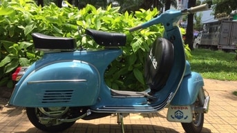 Bán 1 Vespa Super VBC 150cc màu xanh. Bán 1 Vespa Super VBC 150cc màu xanh.