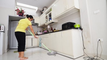 Gia đình TP.HCM mình cần tuyển người giúp việc Gia đình TP.HCM mình cần tuyển người giúp việc
