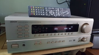 Amply kỹ thuật số 7.1 Denon 1801 face vàng size 43.5cm Amply kỹ thuật số 7.1 Denon 1801 face vàng size 43.5cm