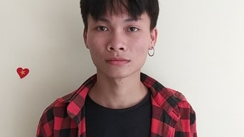 Em Trung 19 tuổi. Tìm công việc bưng bê, chạy bàn Em Trung 19 tuổi. Tìm công việc bưng bê, chạy bàn