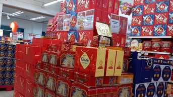 Tuyển gấp 02 nhân viên bán hàng sắp xếp hàng hóa tại siêu thị Tuyển gấp 02 nhân viên bán hàng sắp xếp hàng hóa tại siêu thị