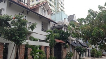 Nhà bán hẻm xe tải Đ.Trần Hưng Đạo,P2,Q.5 Nhà bán hẻm xe tải Đ.Trần Hưng Đạo,P2,Q.5