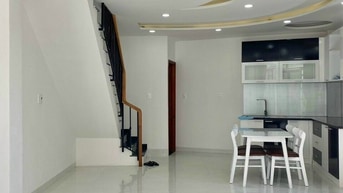 Cần người trông coi nhà cửa phụ giúp nấu ăn dọn dẹp Cần người trông coi nhà cửa phụ giúp nấu ăn dọn dẹp