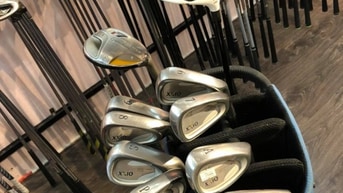 Bán rẻ bộ gậy golf cũ XXIO luôn túi 15,6 triệu Bán rẻ bộ gậy golf cũ XXIO luôn túi 15,6 triệu