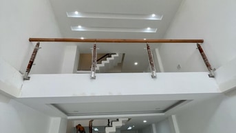 Nhà cho Thuê Nguyên Căn làm văn phòng, khu xe hơi trước nhà Nhà cho Thuê Nguyên Căn làm văn phòng, khu xe hơi trước nhà