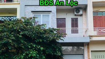 Cô Lý cho thuê nhà view công viên Khả Lễ - Võ Cường Cô Lý cho thuê nhà view công viên Khả Lễ - Võ Cường
