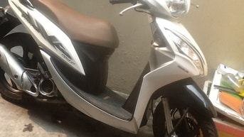 Bán xe Vision 2012 màu trắng và màu đỏ Bán xe Vision 2012 màu trắng và màu đỏ