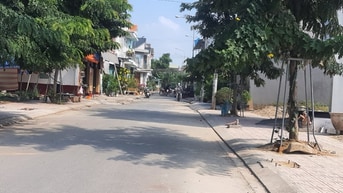 Chủ cần bán gấp lô đất thổ cư dt 100m2 gia rẻ đầu tư, bao giấy phép xd