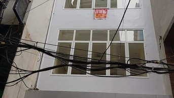 Chính chủ cho thuê nhà 4 tầng mặt đường Nguyễn Ngọc Vũ, Cầu Giấy Chính chủ cho thuê nhà 4 tầng mặt đường Nguyễn Ngọc Vũ, Cầu Giấy