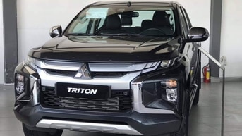 Bán tải Mitsubishi Triton 2.4L Dầu-Tự động-Xe Giao ngay-KM Giá xã kho