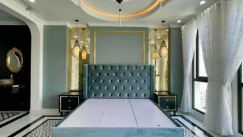 Nay cần bán gấp nhà Mặt phố Huế giá 53 tỷ, 100m2, Lô góc, hè 5m