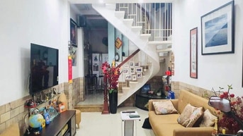 Chính chủ bán nhà mặt tiền Đường số 4, Cư Xá Đô Thành, Quận 3