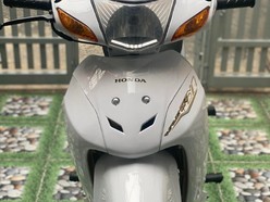 Honda Wave 110cc LD màu trắng Hàn Quốc