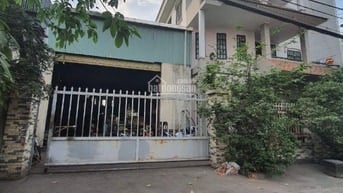 Bán xưởng vàbiệt thự 2000 m2 góc 2 mặt tiền Phan Văn hớn, Hóc môn, HCM